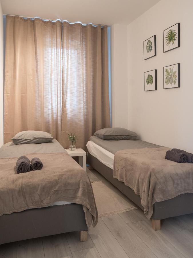 Apartament Clever 1 Kamienica Grochow Варшава Екстер'єр фото